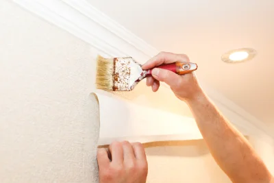 Pose de papier peint à la Poterie-Cap-d'Antifer — revêtements muraux et toiles de verre